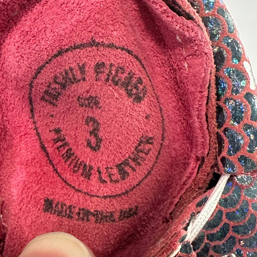 Freshly Picked Mermaid Scale Mary Jane‎ Moccasins Kids Size 3 Red Shimmer | Boho